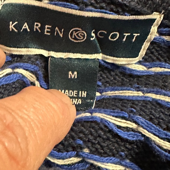 Karen Scott Turtleneck Sweater. - Picture 3 of 7